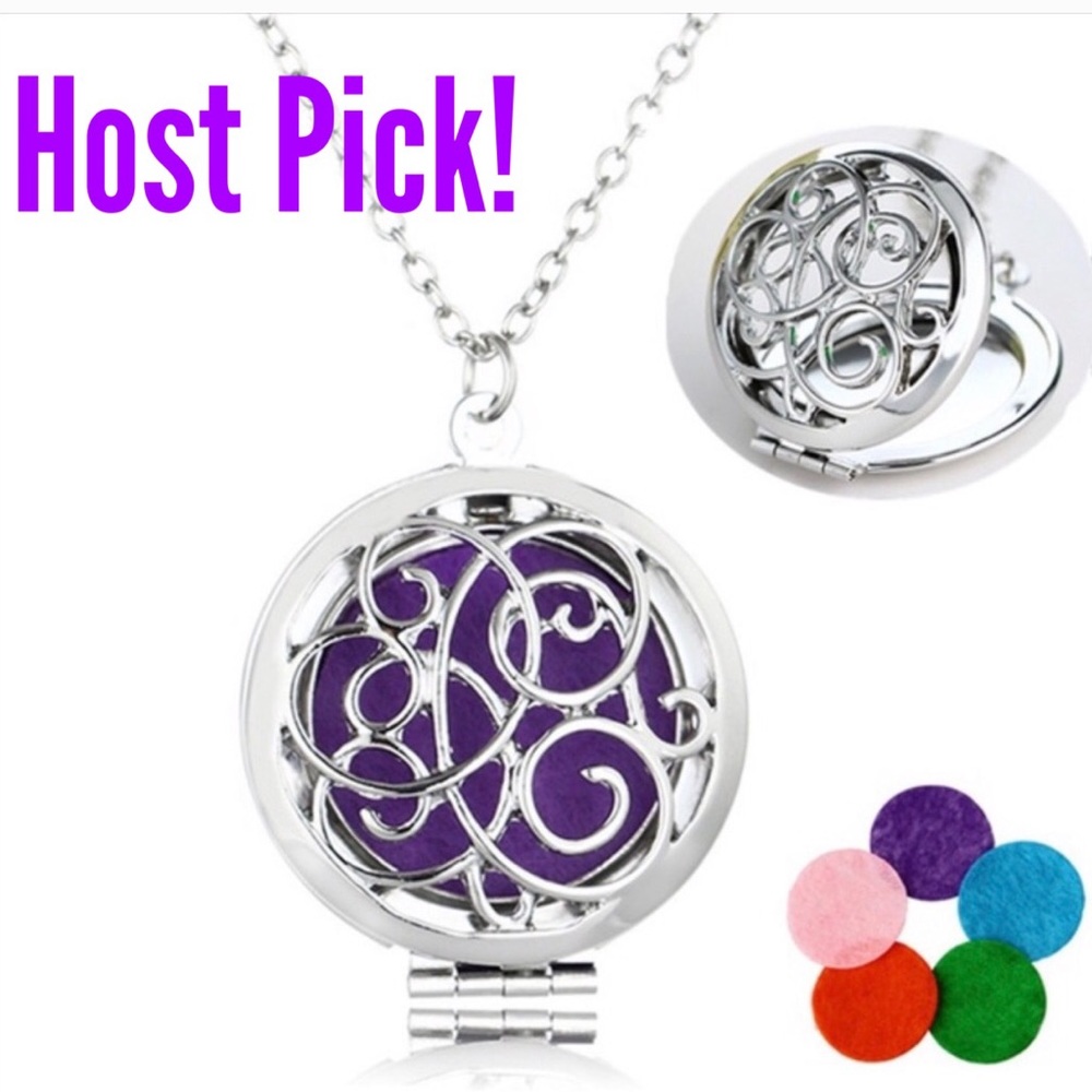 Aromatherapy Pendant Locket Diffuser Necklace